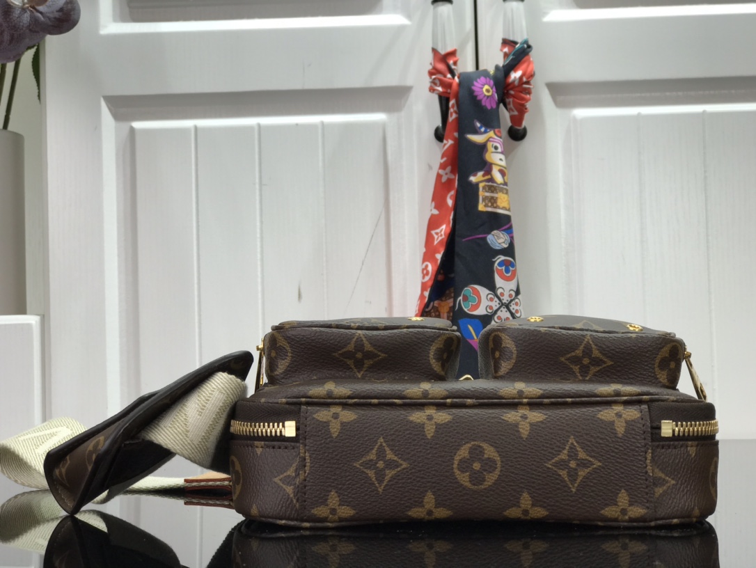 Louis Vuitton Utility Crossbody Bag Monogram Canvas Brown 18cm M80446 - Image 4