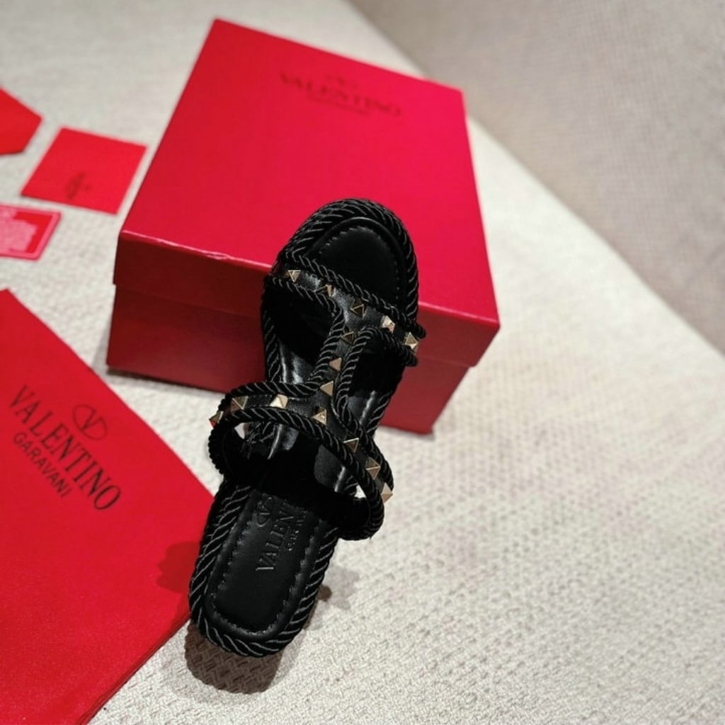 Valentino Garavani Rockstud Wedge Sandals Black - Image 4