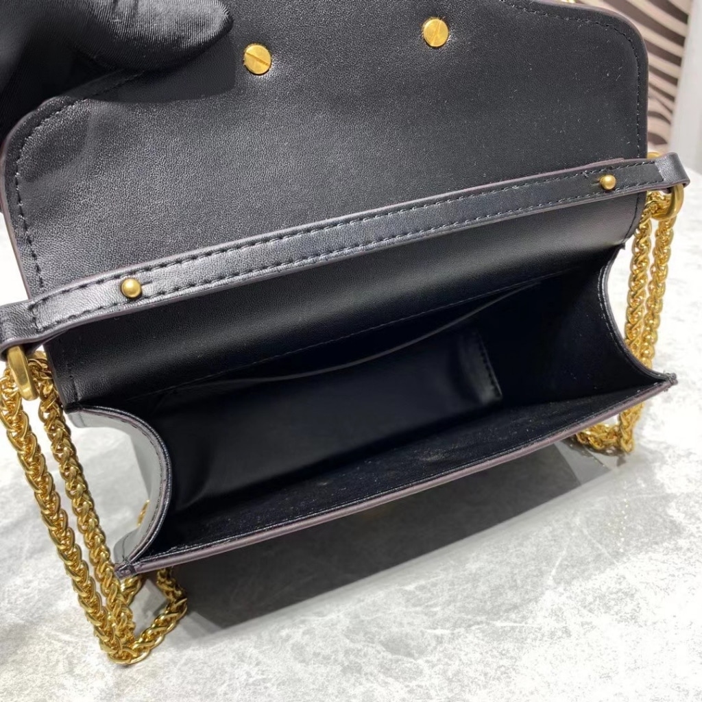 Valentino Garavani Locò Small Shoulder Bag In Black 20cm 7W2B0K53ZXL 0NO - Image 4